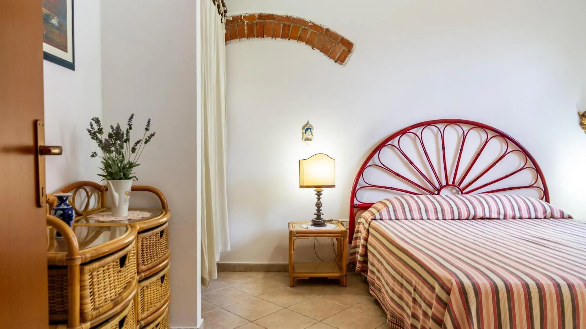 Agriturismo Giardini Di Varrone Bagno Roselle 0*,